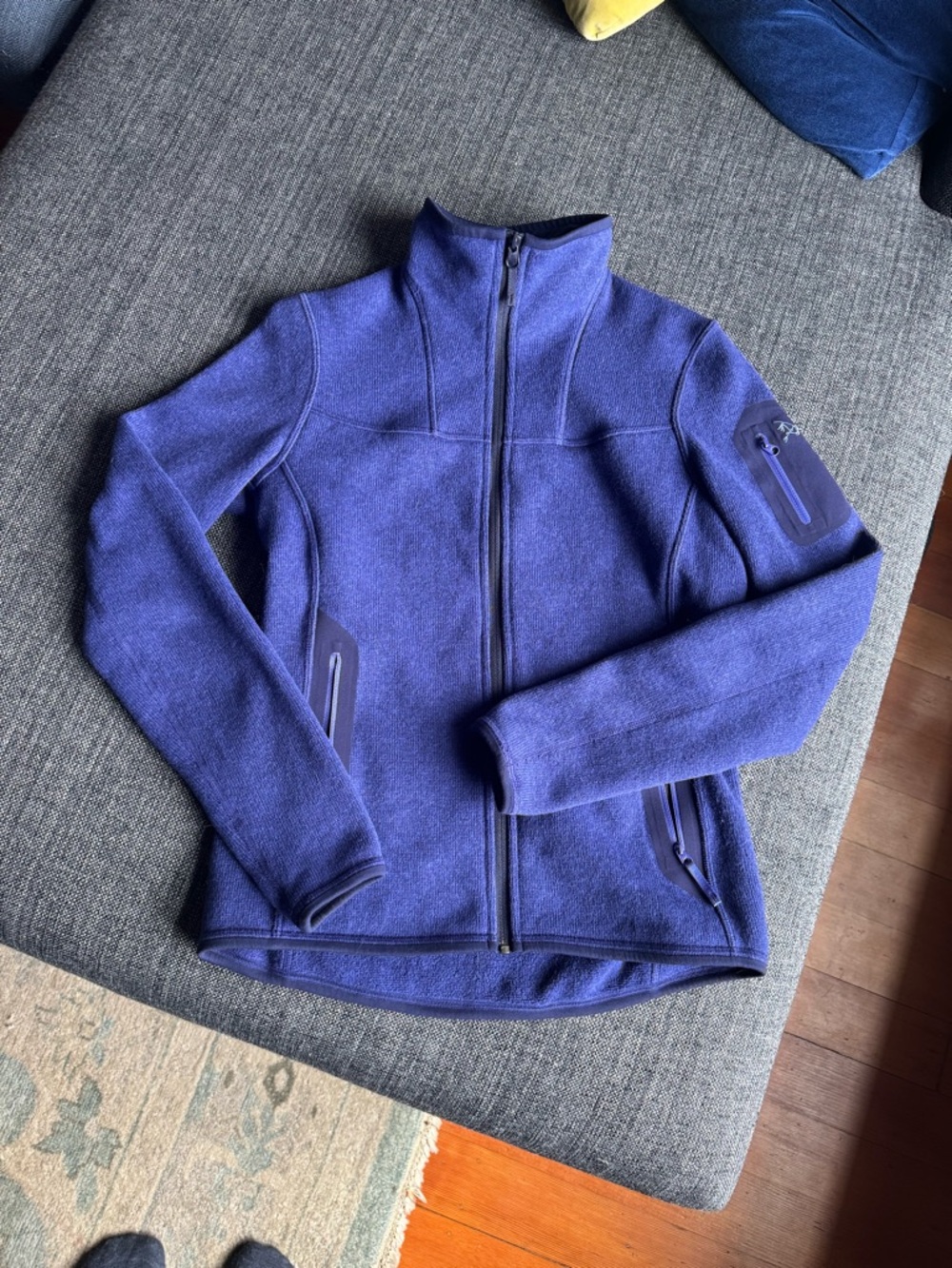 Women’s Arc’teryx fleece jacket